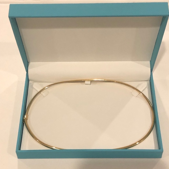 GOLD OMEGA NECKLACE - Picture 12 of 13